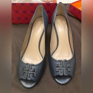 Tory Burch Navy Blue Peep Toe Wedges- sz 9